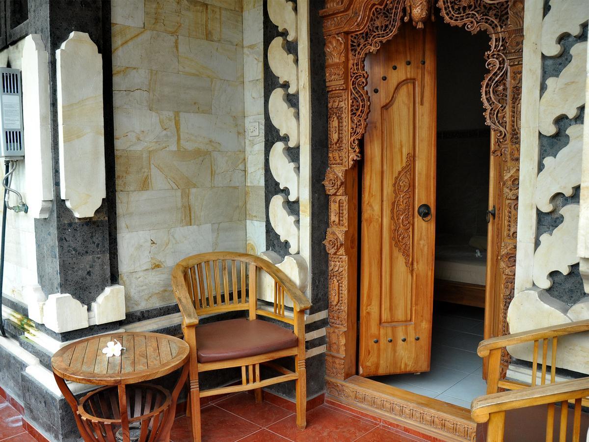 Mira Family Homestay Ubud  Exterior photo